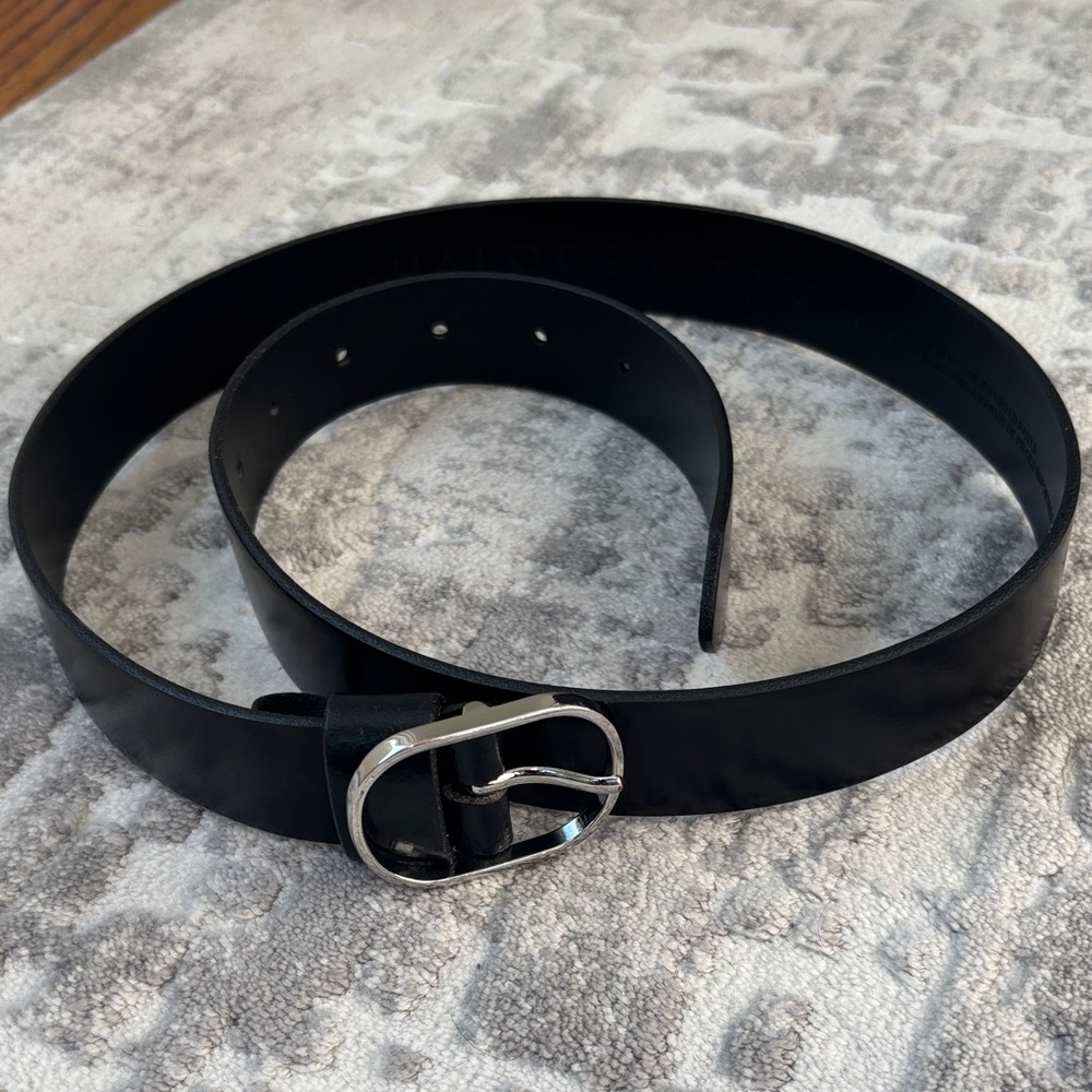Halogen Black Leather Belt with Silver Buckle Sz:s